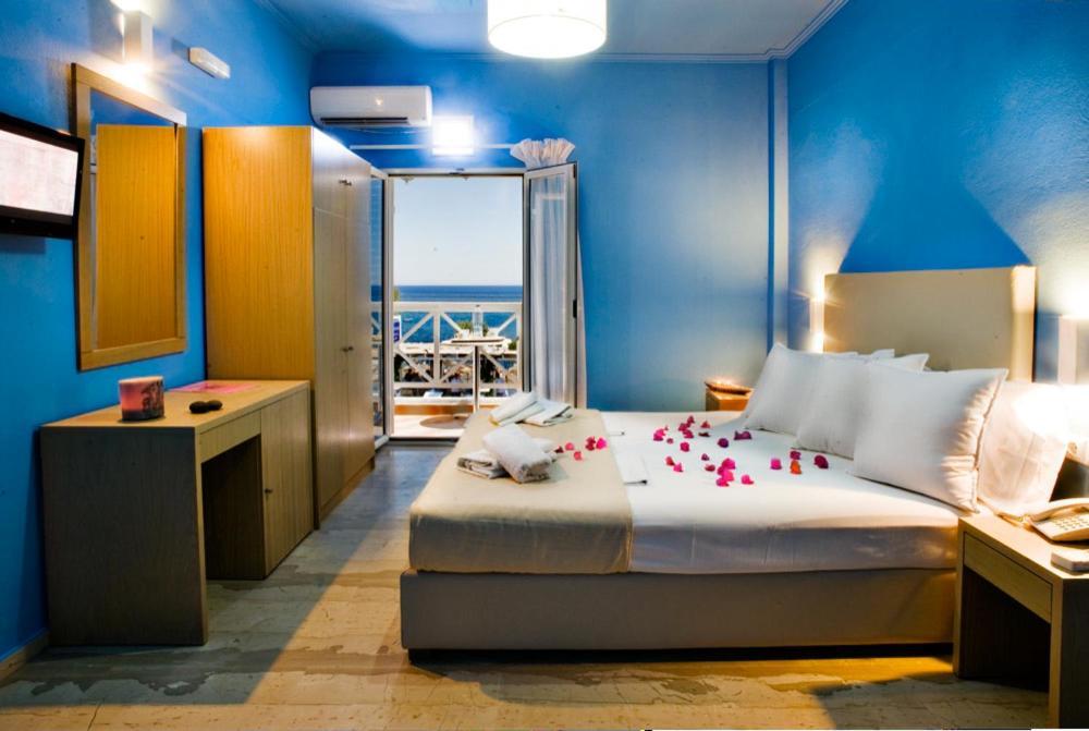 Poseidon Beach Hotel Kamári Pokój zdjęcie